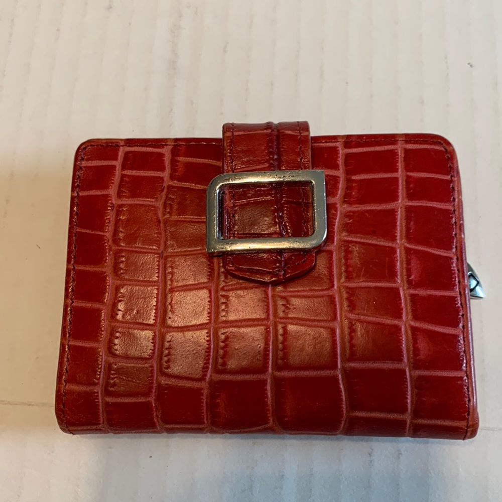 Identity Stronghold Women’s Slim Trifold Leather Wallet
